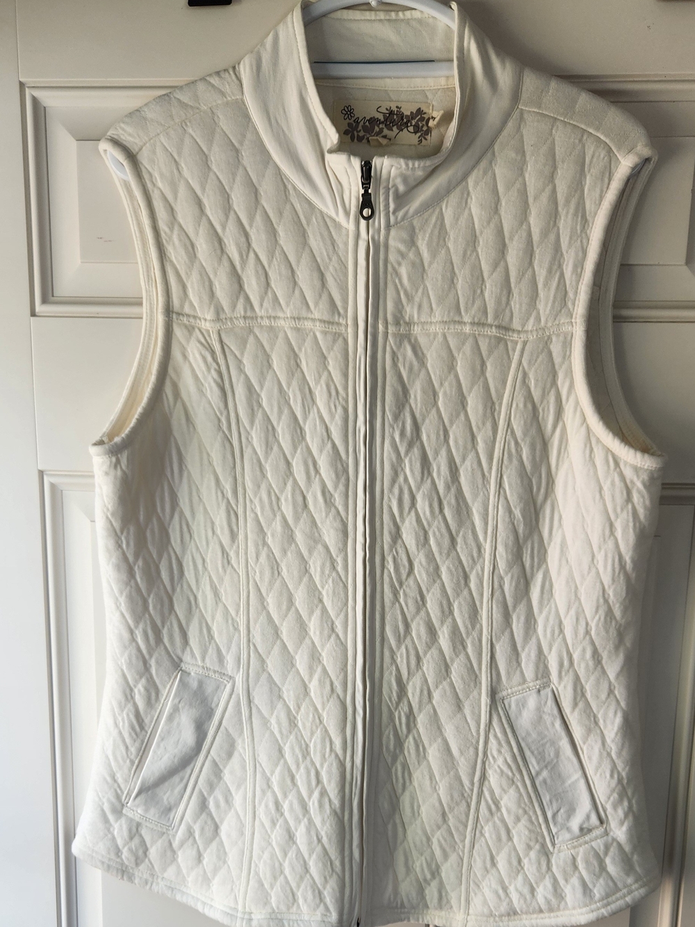 Aventura Organic Quilted Ivory Sleeveless Zip Front Vest